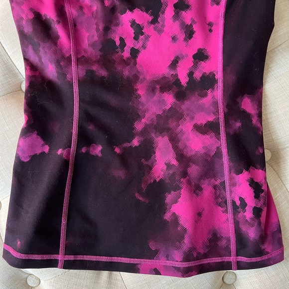 Lululemon Enhearten Tank
Blooming Pixie Raspberry Black/Black - Picture 11 of 16